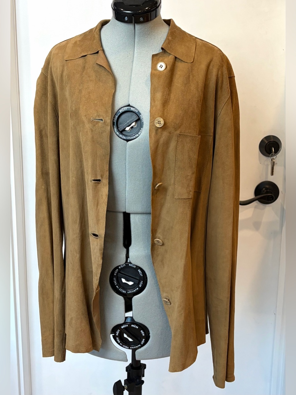 Nigel Preston Suede Button-Front Shirt/Jacket, tan, unlined, S, EUC - Picture 12 of 15